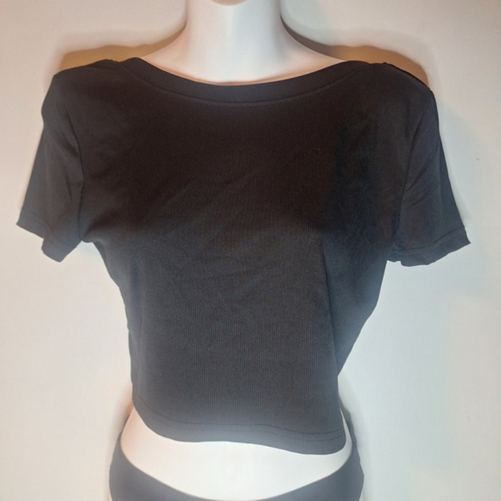 SHEIN Black Short Sleeve Open Back Crop‎ Top Size Medium US 6